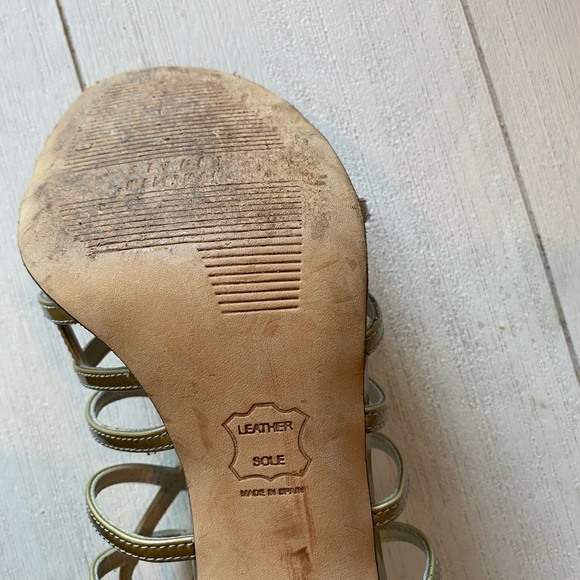 Sexy, strappy leather heels. Great for weddings or fancy date night. - Picture 6 of 12